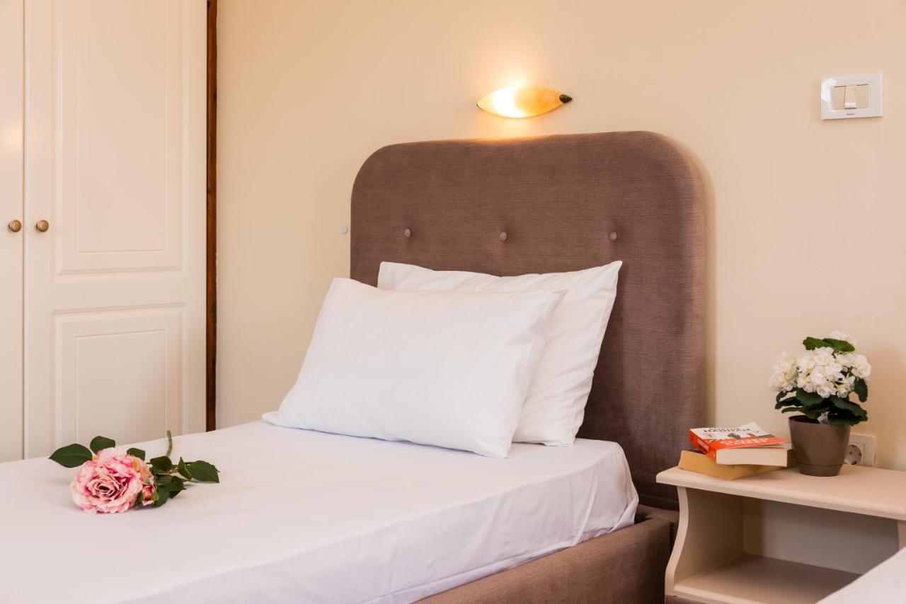 Sole E Mare Family Apartments 티실리비 외부 사진