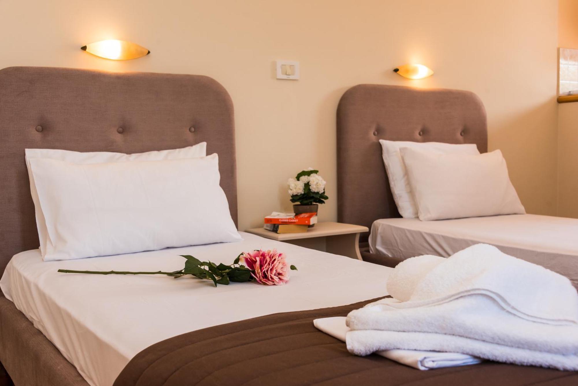 Sole E Mare Family Apartments 티실리비 외부 사진