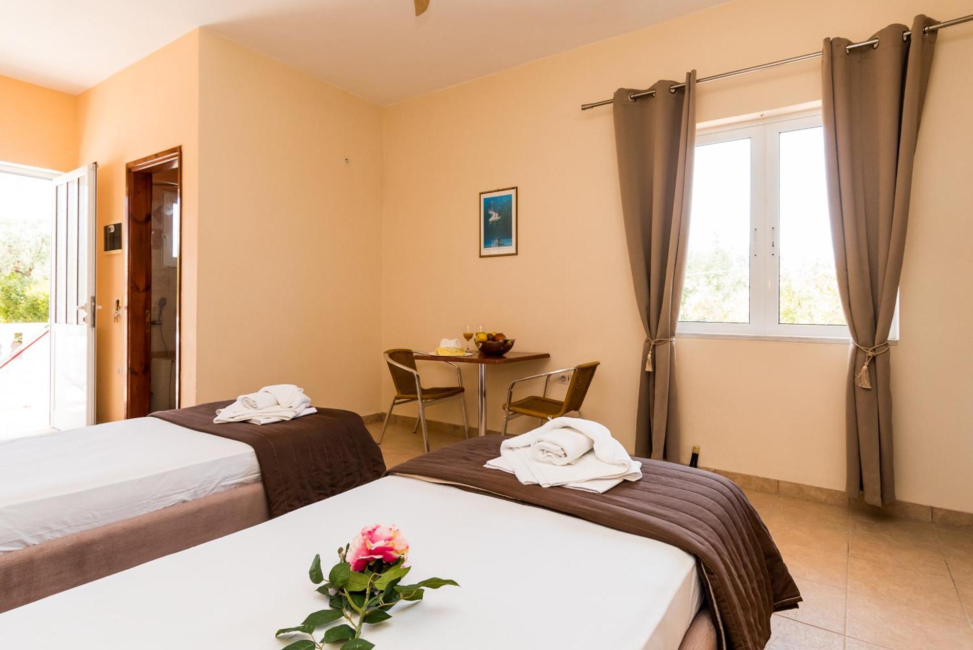 Sole E Mare Family Apartments 티실리비 외부 사진